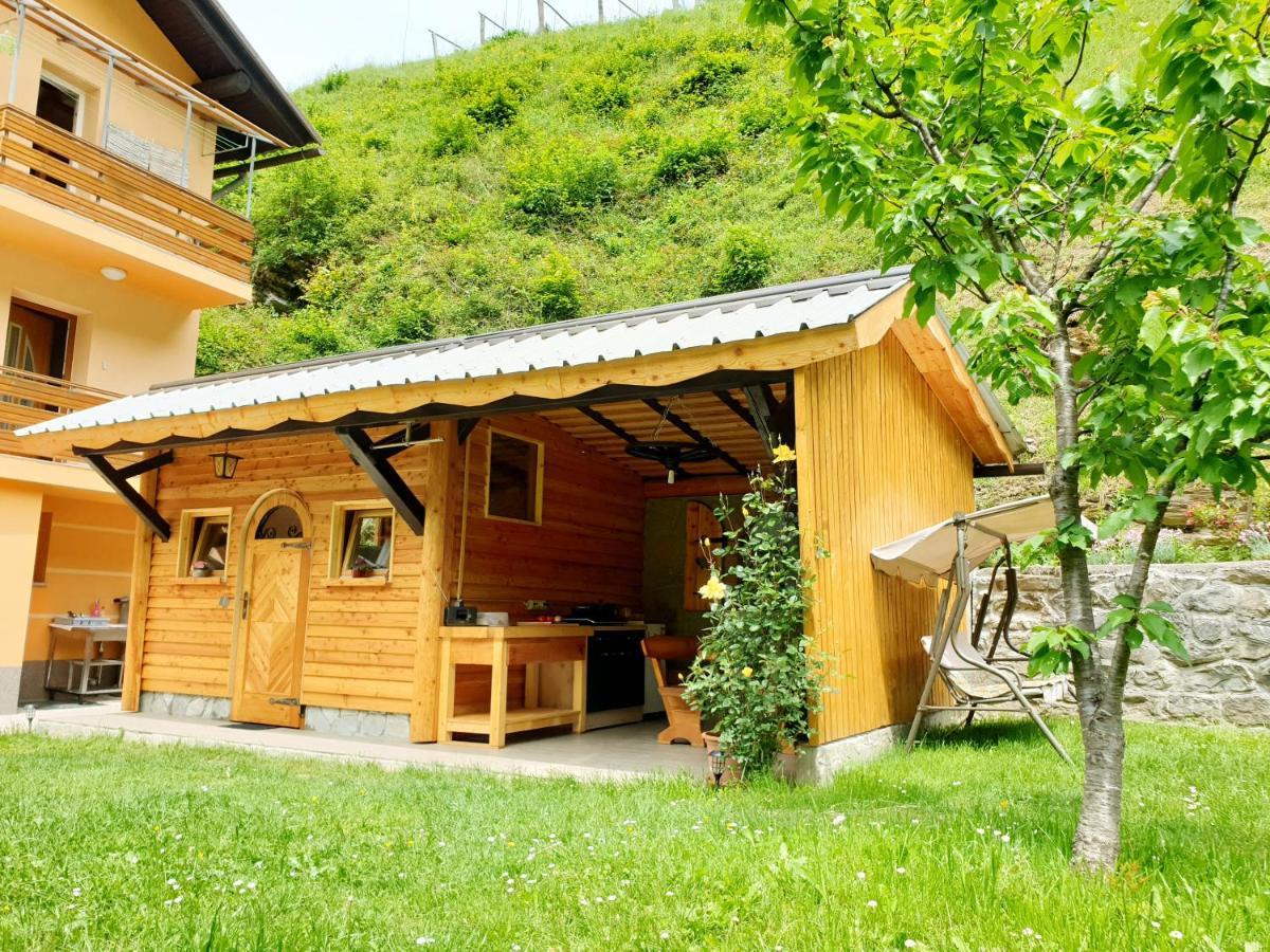 Podbrdo Apartment And Garden House Among The Mountains מראה חיצוני תמונה