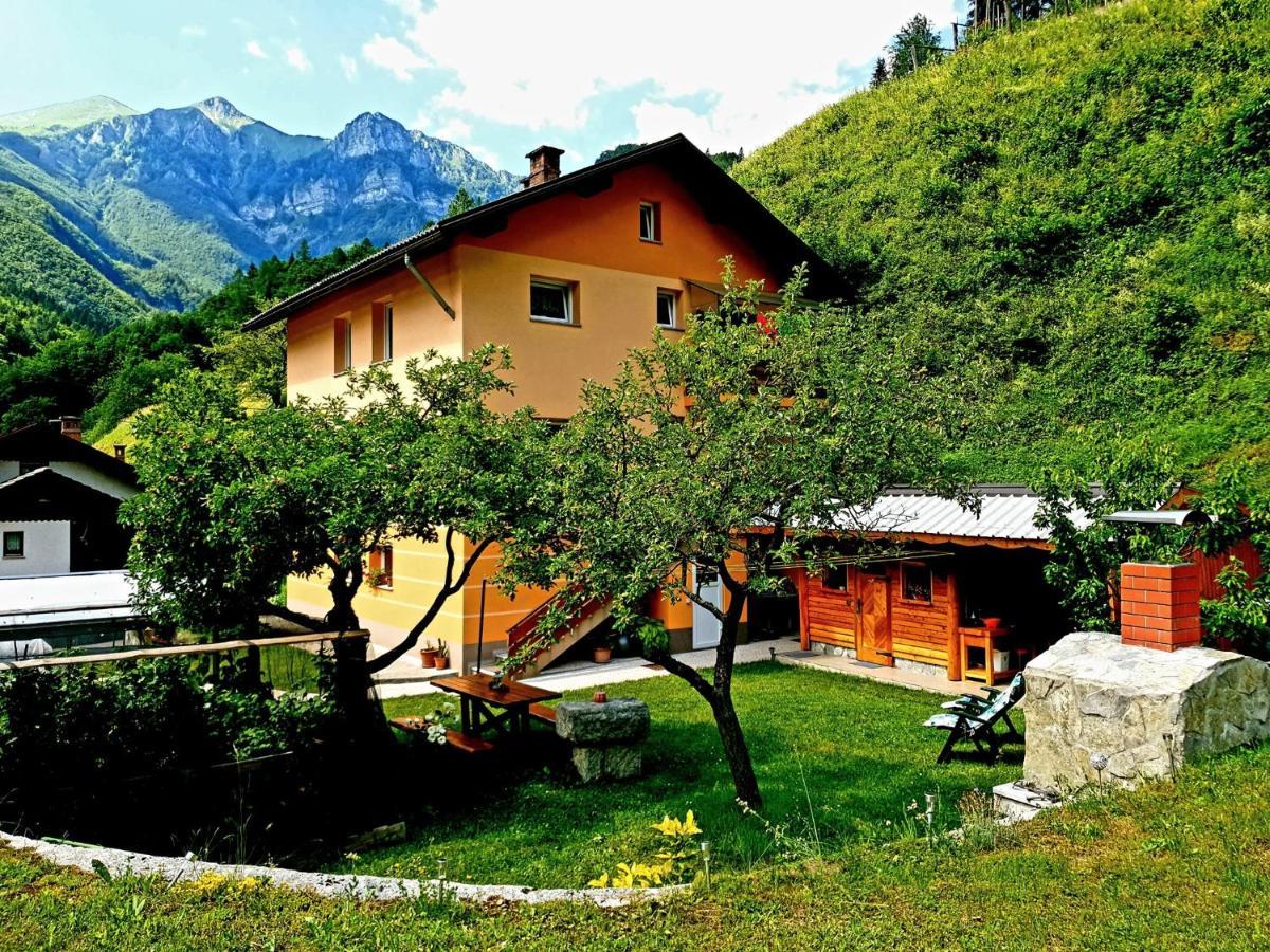Podbrdo Apartment And Garden House Among The Mountains מראה חיצוני תמונה