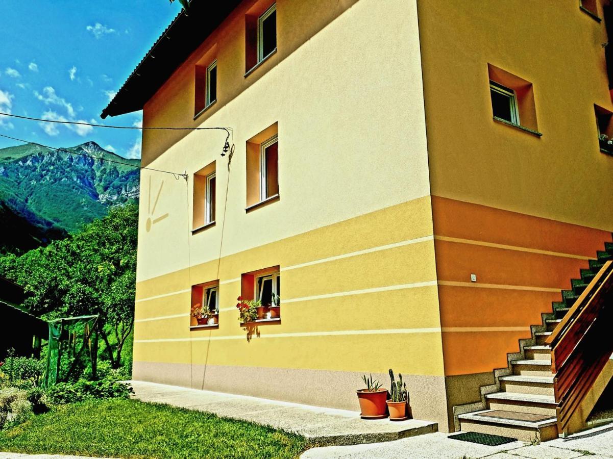 Podbrdo Apartment And Garden House Among The Mountains מראה חיצוני תמונה